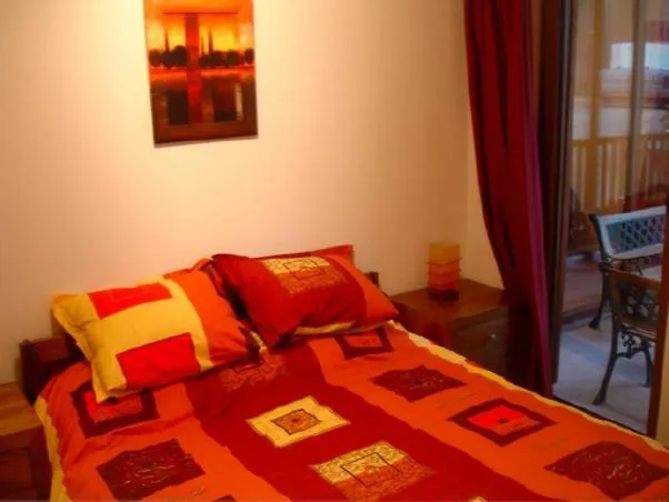 Md Alexander Services Apartment *