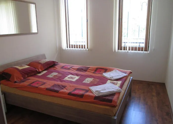 Md Alexander Services *